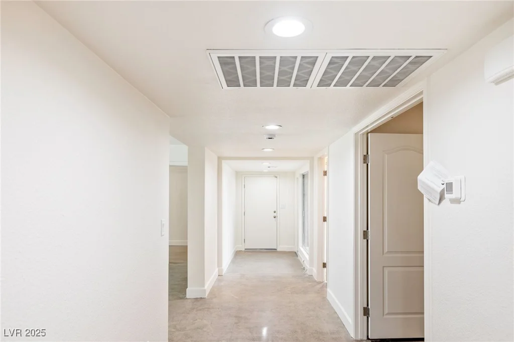 1657 Desert Inn, Las Vegas, NV 89169