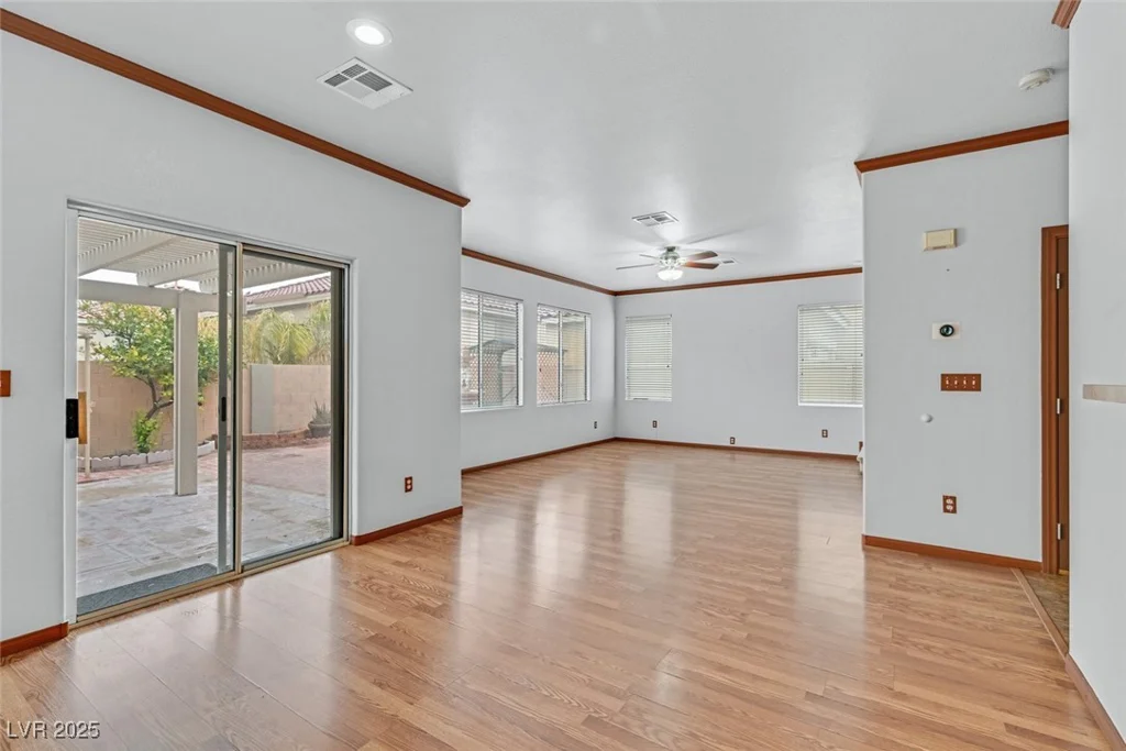 10891 Colour Magic, Henderson, NV 89052