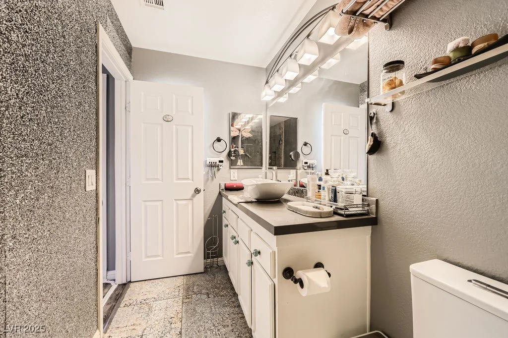 9057 McGinnis, Las Vegas, NV 89148