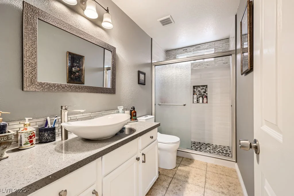 9057 McGinnis, Las Vegas, NV 89148