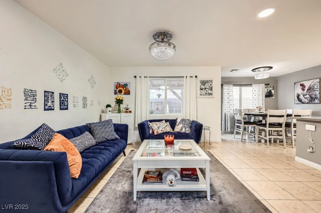 9057 McGinnis, Las Vegas, NV 89148