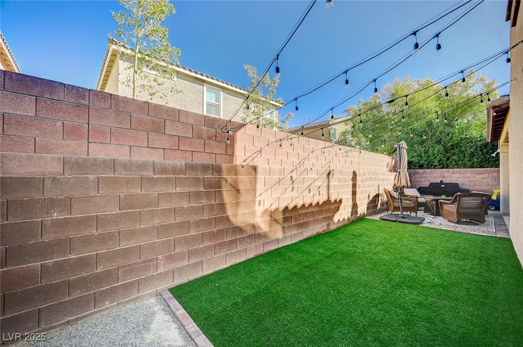 10990 Mountain Willow, Las Vegas, NV 89179
