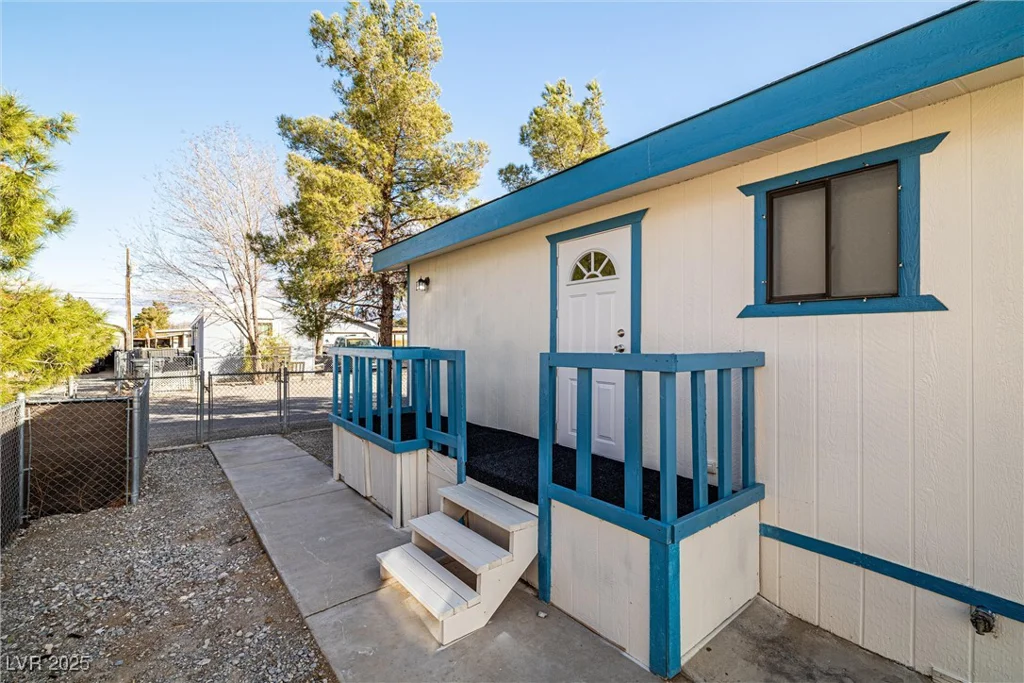 231 Ferndell St, Pahrump, NV 89048