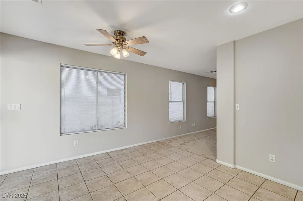 7836 Lovely Pine, Las Vegas, NV 89143