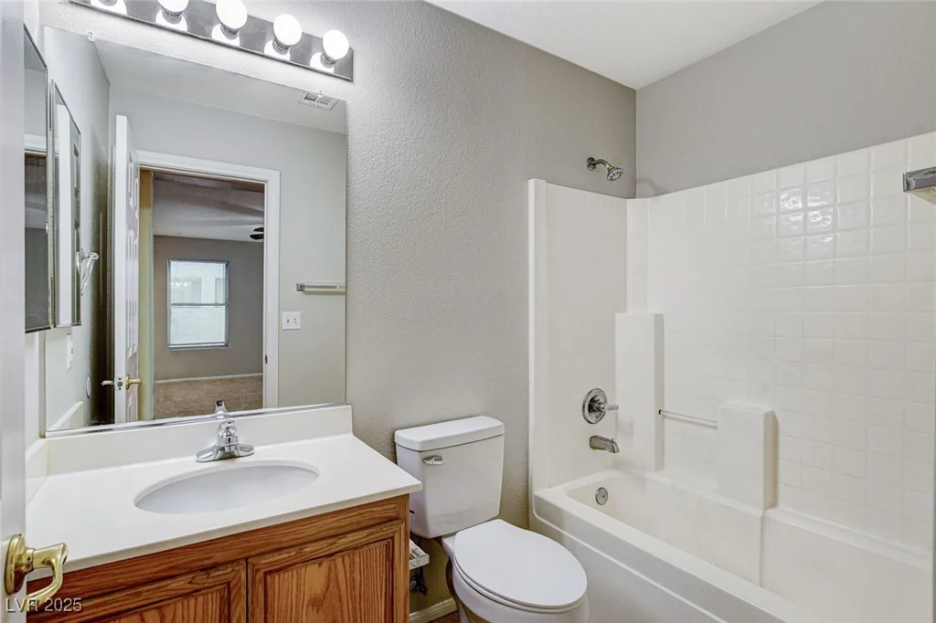 7836 Lovely Pine, Las Vegas, NV 89143
