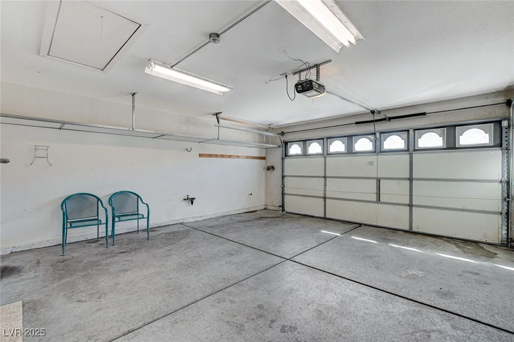 7836 Lovely Pine, Las Vegas, NV 89143