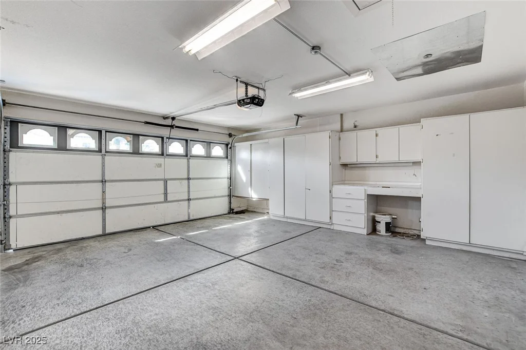 7836 Lovely Pine, Las Vegas, NV 89143