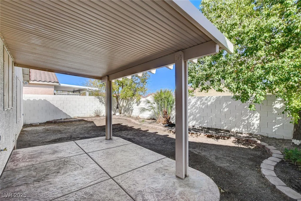 7836 Lovely Pine, Las Vegas, NV 89143
