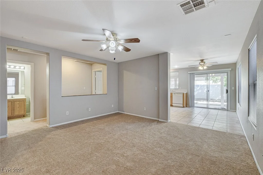 7836 Lovely Pine, Las Vegas, NV 89143