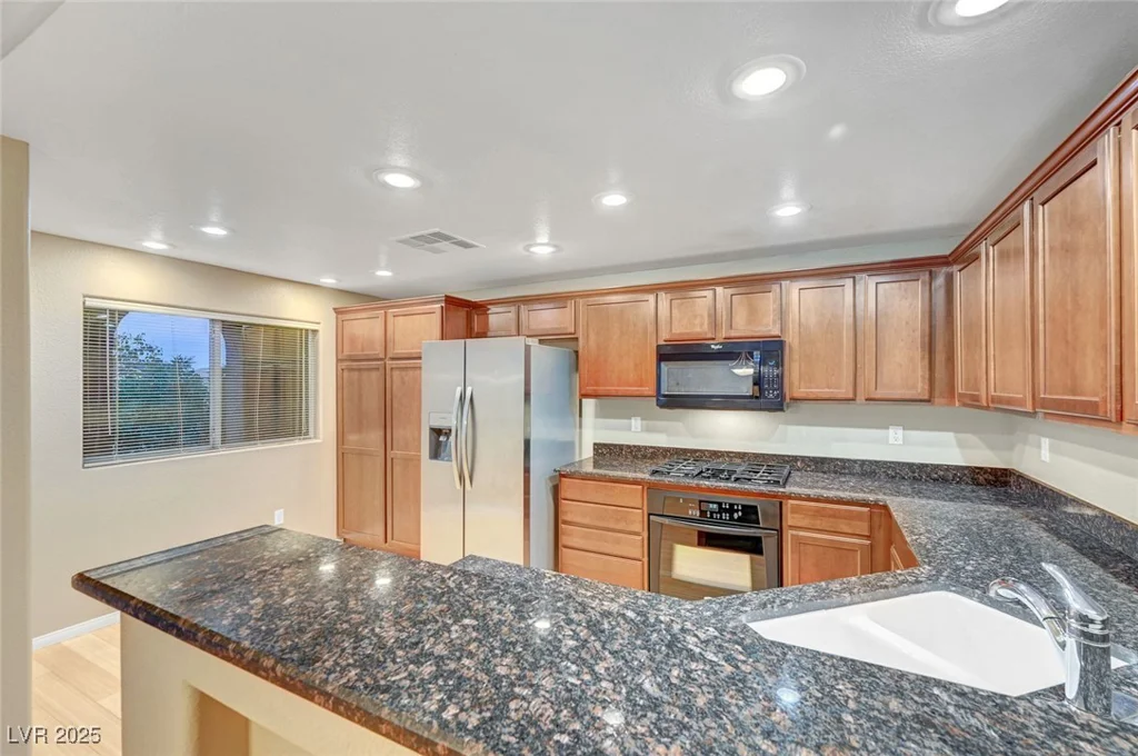 820 Canterra, Las Vegas, NV 89138