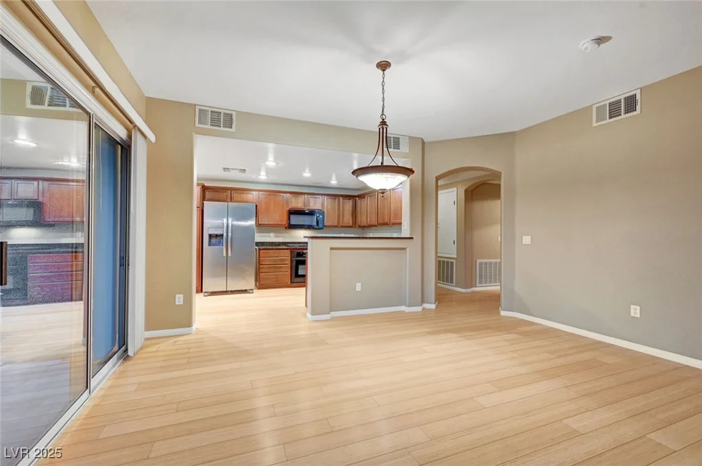 820 Canterra, Las Vegas, NV 89138
