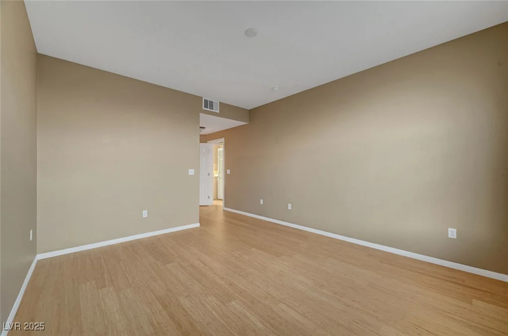 820 Canterra, Las Vegas, NV 89138