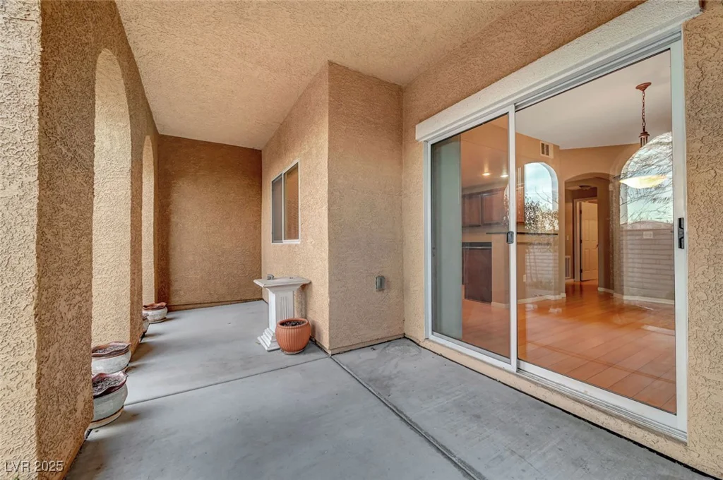 820 Canterra, Las Vegas, NV 89138