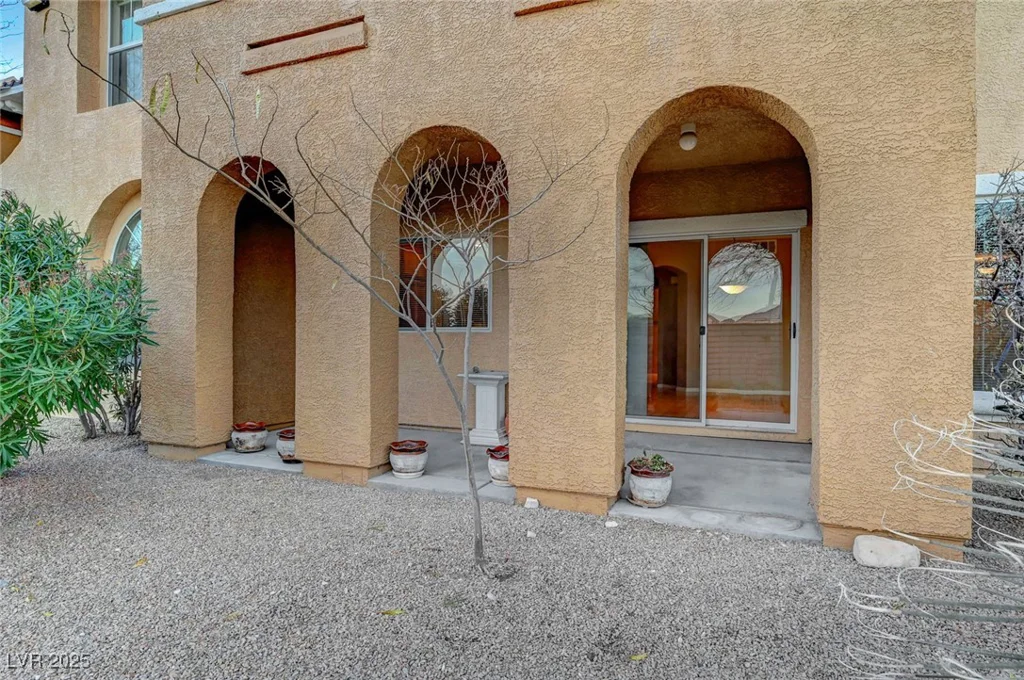 820 Canterra, Las Vegas, NV 89138