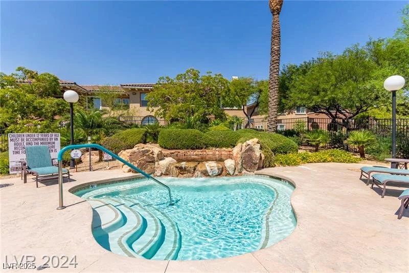 820 Canterra, Las Vegas, NV 89138