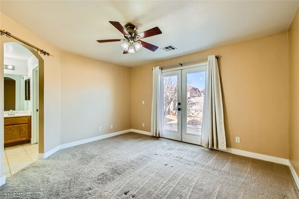 8728 Honey Vine, Las Vegas, NV 89143