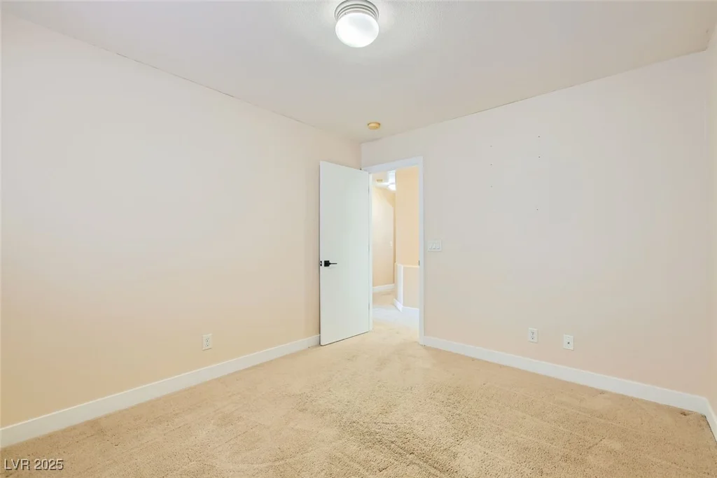 8728 Honey Vine, Las Vegas, NV 89143