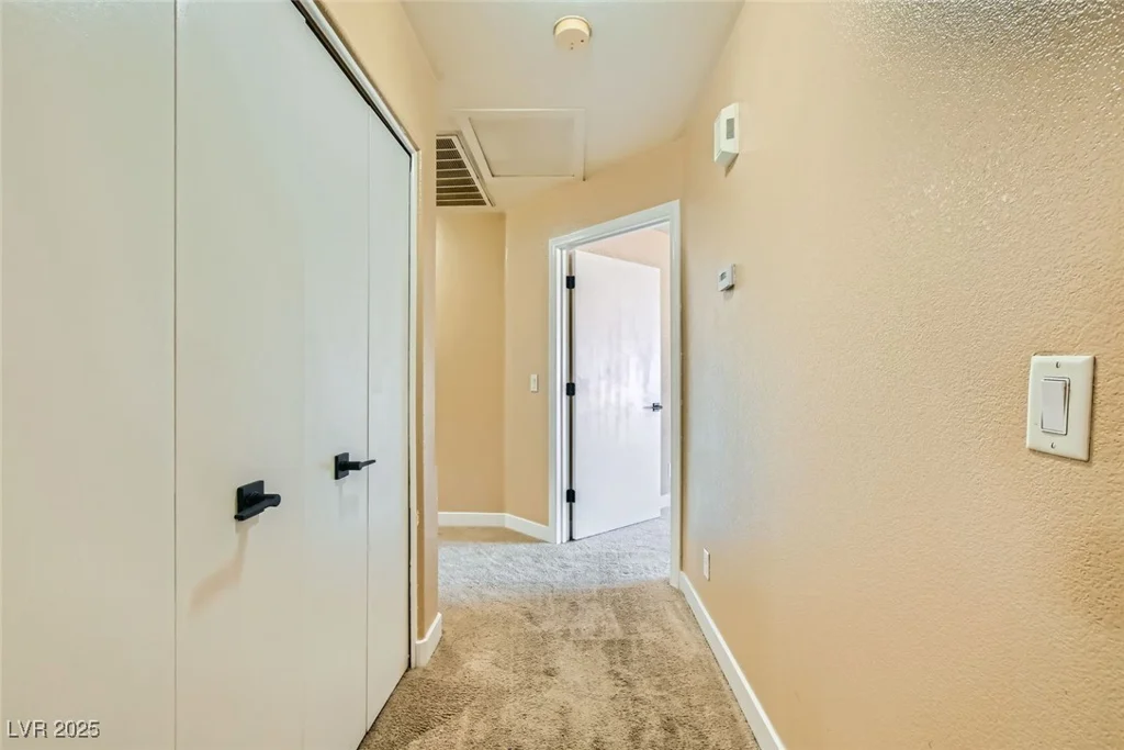 8728 Honey Vine, Las Vegas, NV 89143