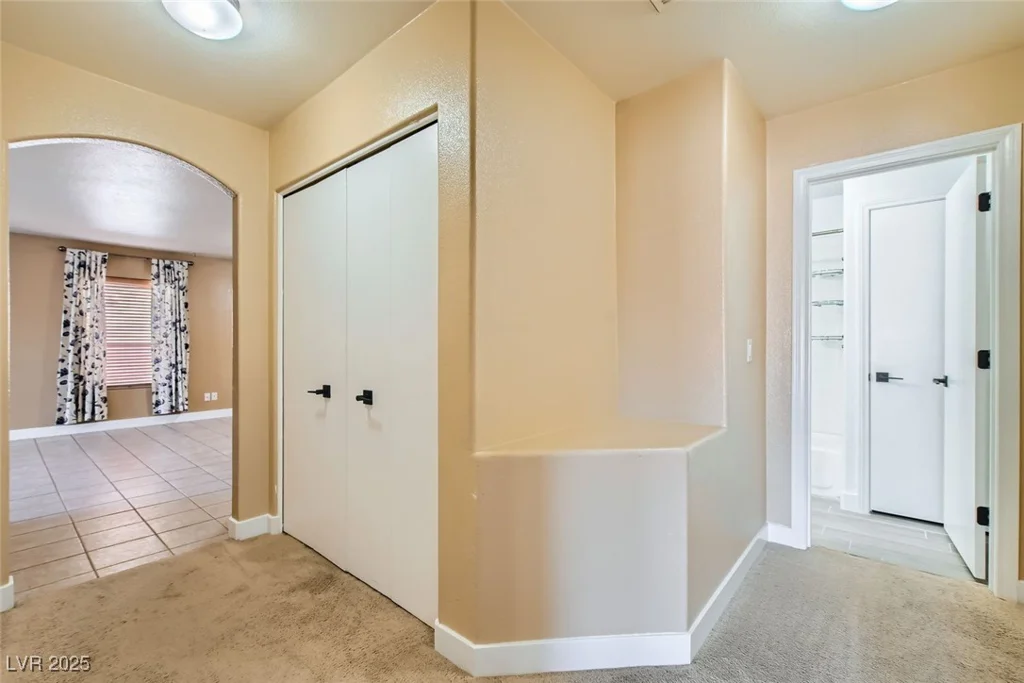 8728 Honey Vine, Las Vegas, NV 89143