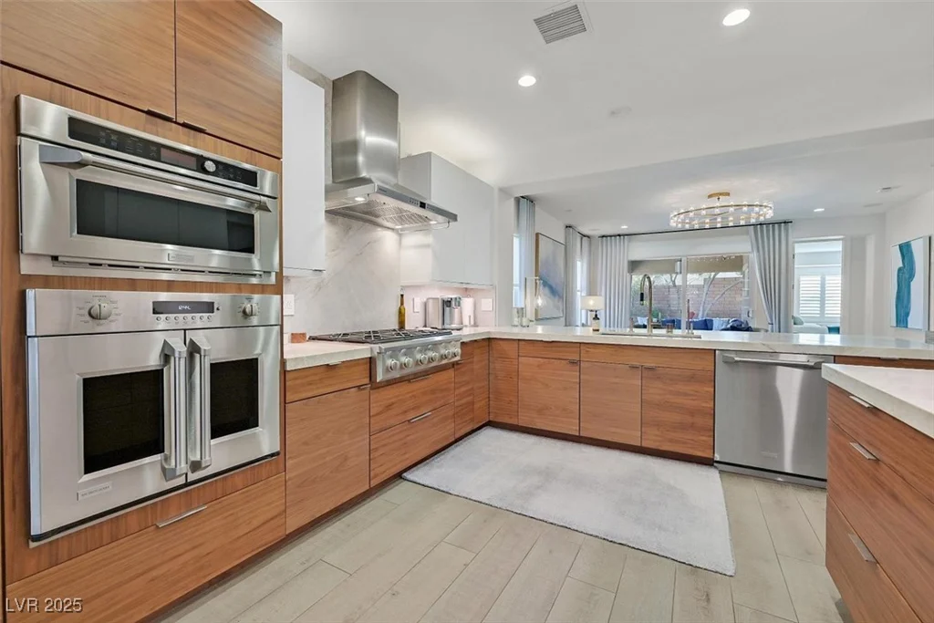11099 Moonlight Fire, Las Vegas, NV 89135