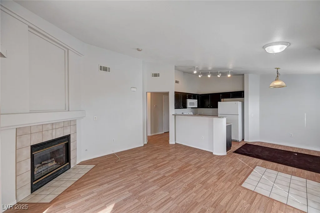 1881 Alexander, North Las Vegas, NV 89032