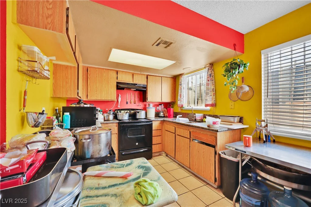 3610 Cecile, Las Vegas, NV 89115