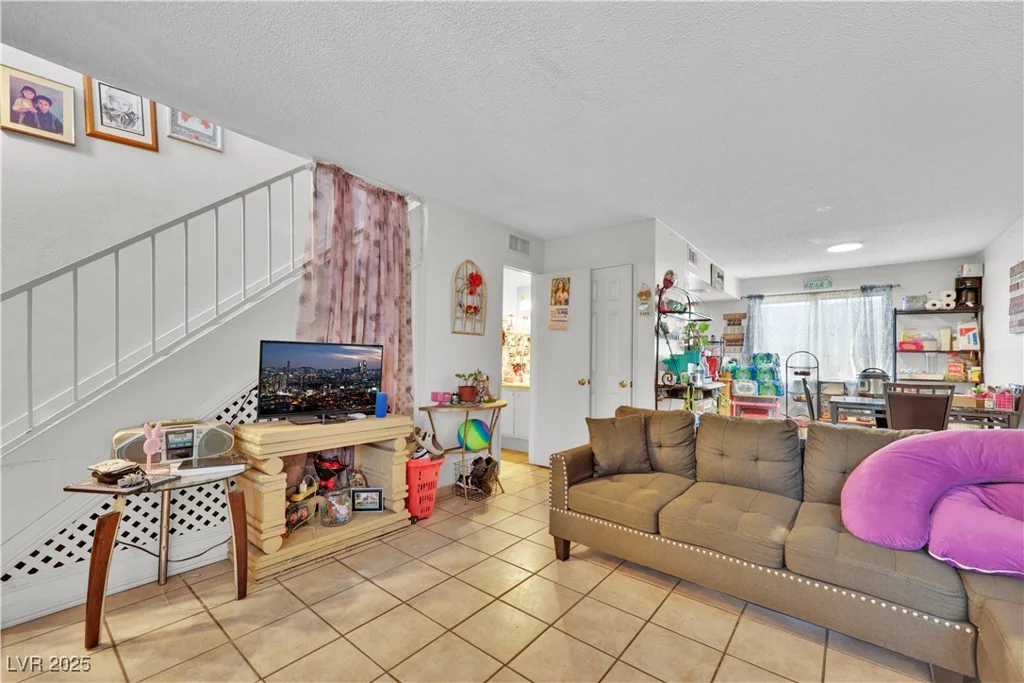 3610 Cecile, Las Vegas, NV 89115