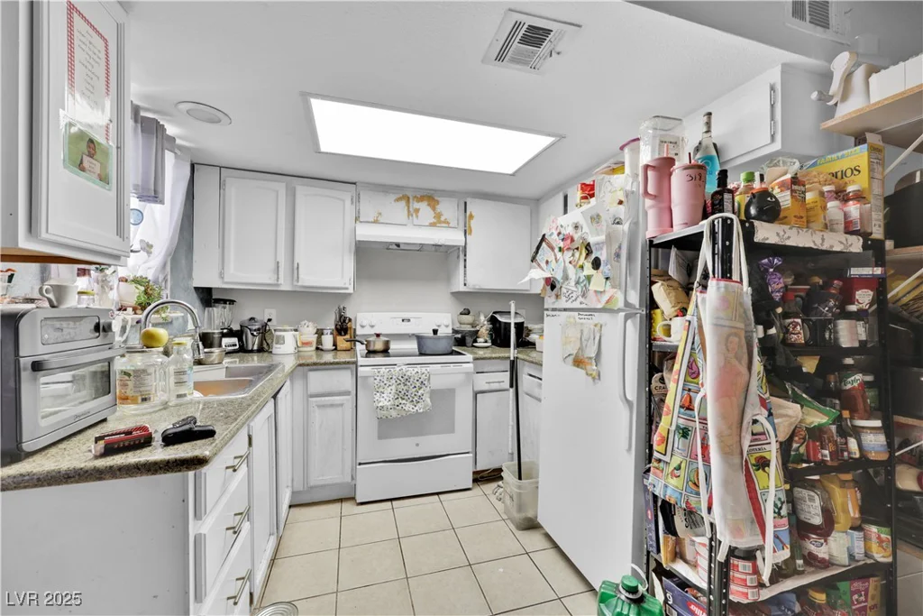 3610 Cecile, Las Vegas, NV 89115