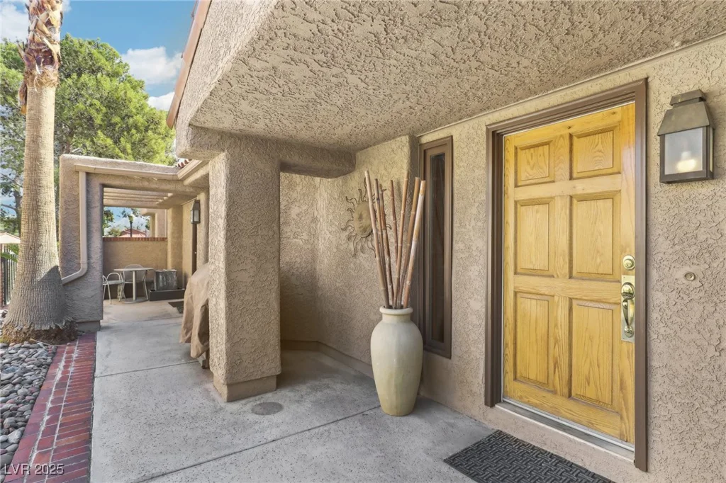 7315 Mission Hills, Las Vegas, NV 89113