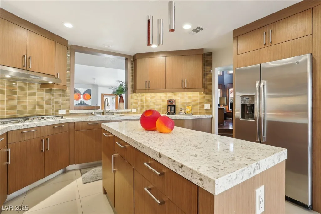 7315 Mission Hills, Las Vegas, NV 89113