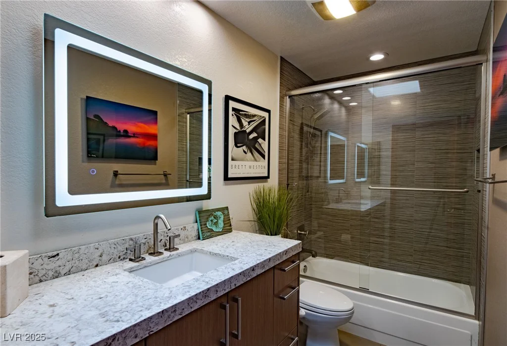 7315 Mission Hills, Las Vegas, NV 89113