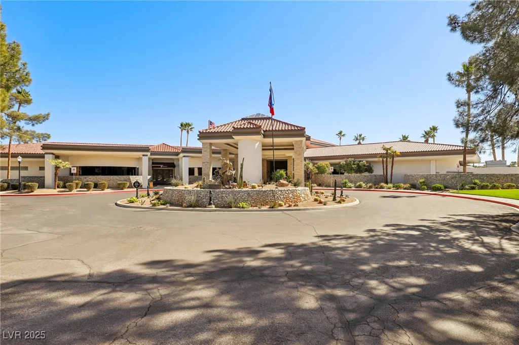 7315 Mission Hills, Las Vegas, NV 89113