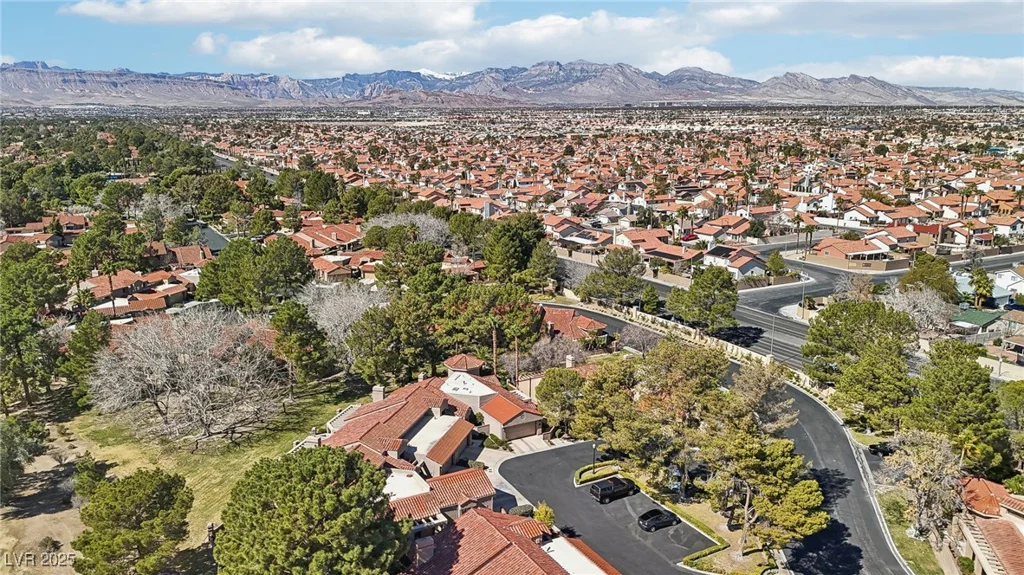 7315 Mission Hills, Las Vegas, NV 89113