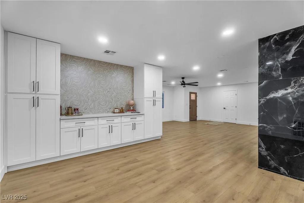 3467 Mardon, Las Vegas, NV 89139