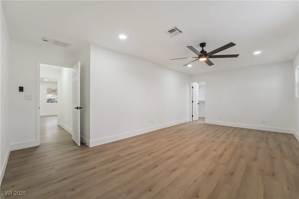 3467 Mardon, Las Vegas, NV 89139
