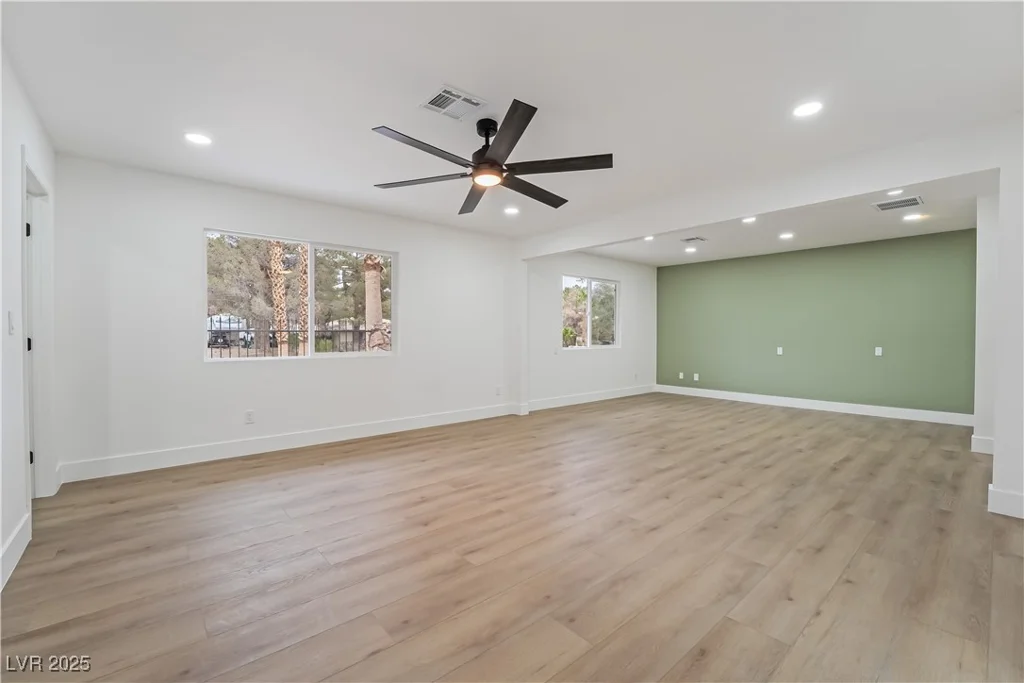 3467 Mardon, Las Vegas, NV 89139
