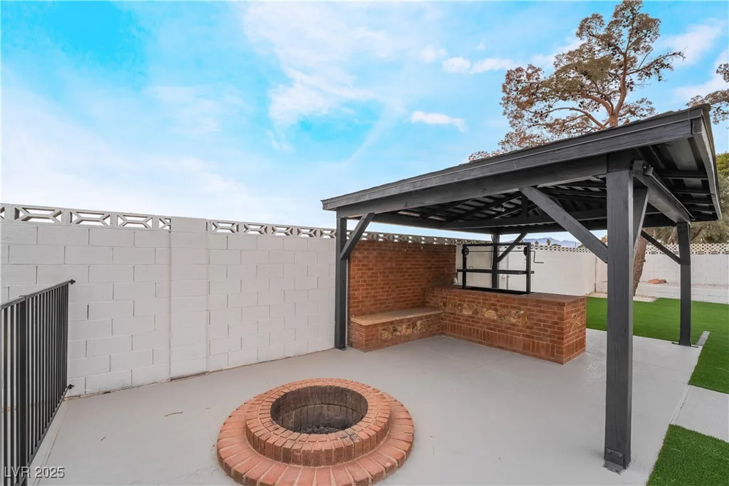3467 Mardon, Las Vegas, NV 89139