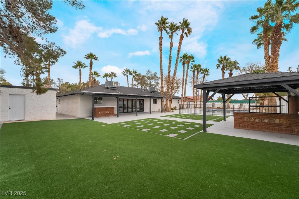3467 Mardon, Las Vegas, NV 89139