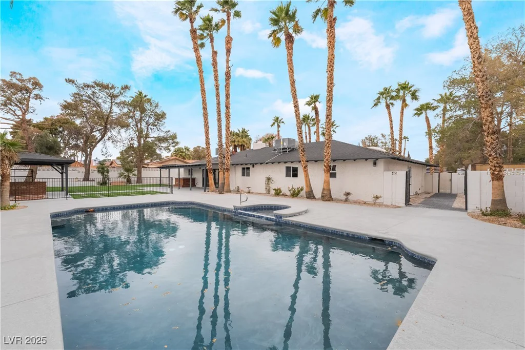 3467 Mardon, Las Vegas, NV 89139
