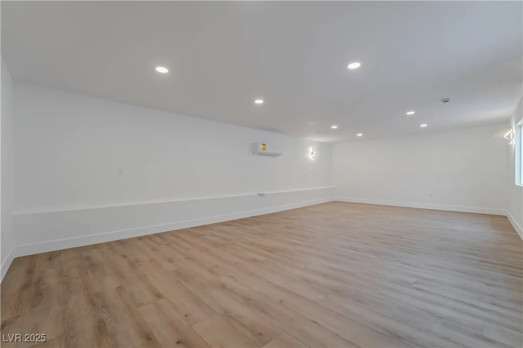 3467 Mardon, Las Vegas, NV 89139
