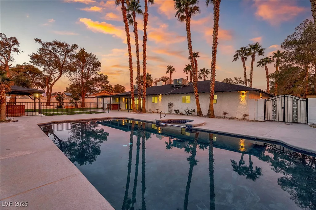3467 Mardon, Las Vegas, NV 89139