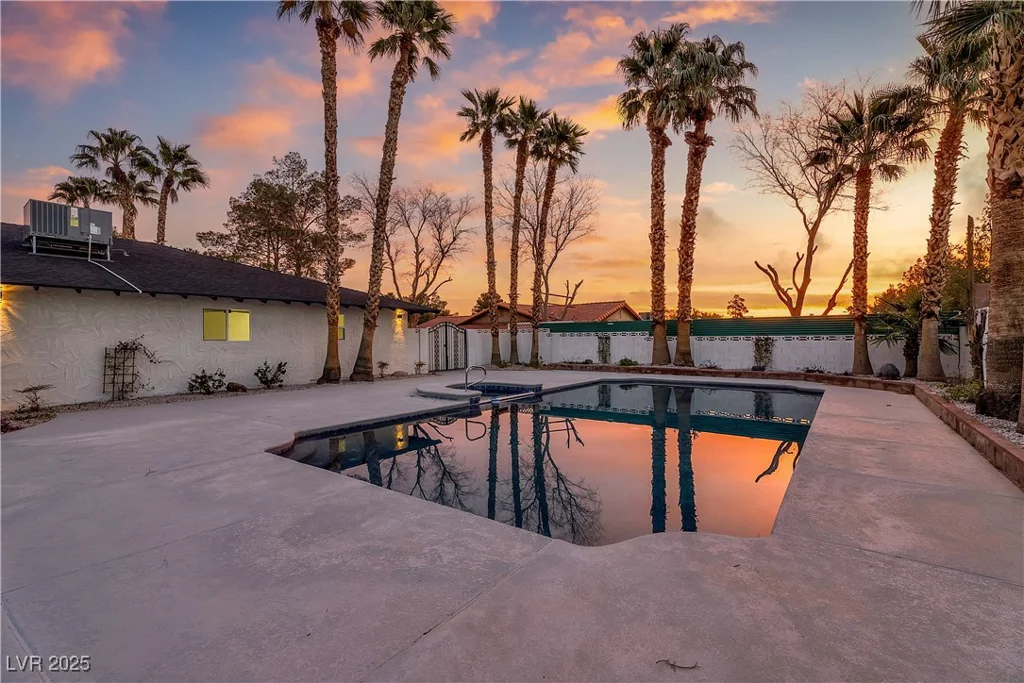 3467 Mardon, Las Vegas, NV 89139