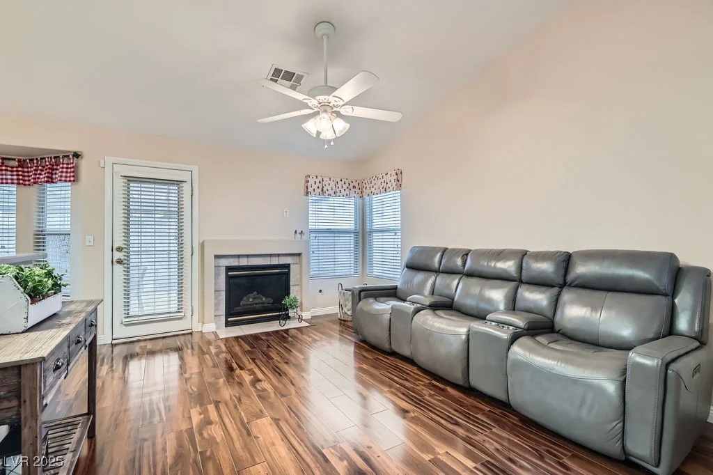 1943 Chickasaw, Henderson, NV 89002