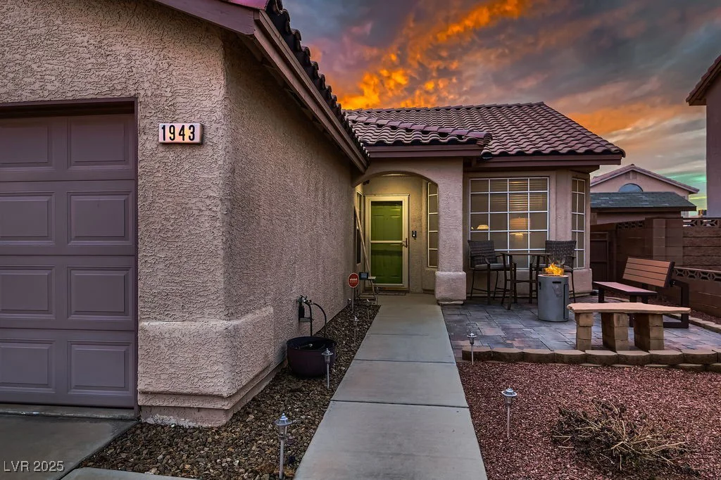 1943 Chickasaw, Henderson, NV 89002