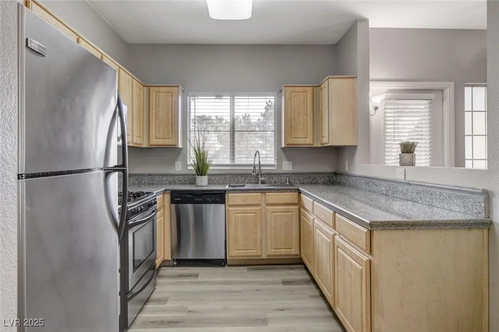 5250 Rainbow, Las Vegas, NV 89118