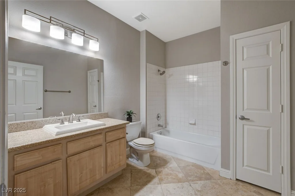 5250 Rainbow, Las Vegas, NV 89118