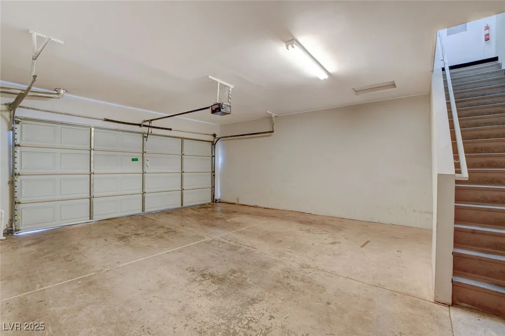 5250 Rainbow, Las Vegas, NV 89118