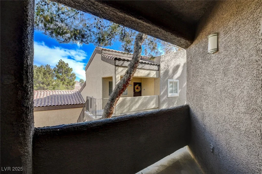 5250 Rainbow, Las Vegas, NV 89118