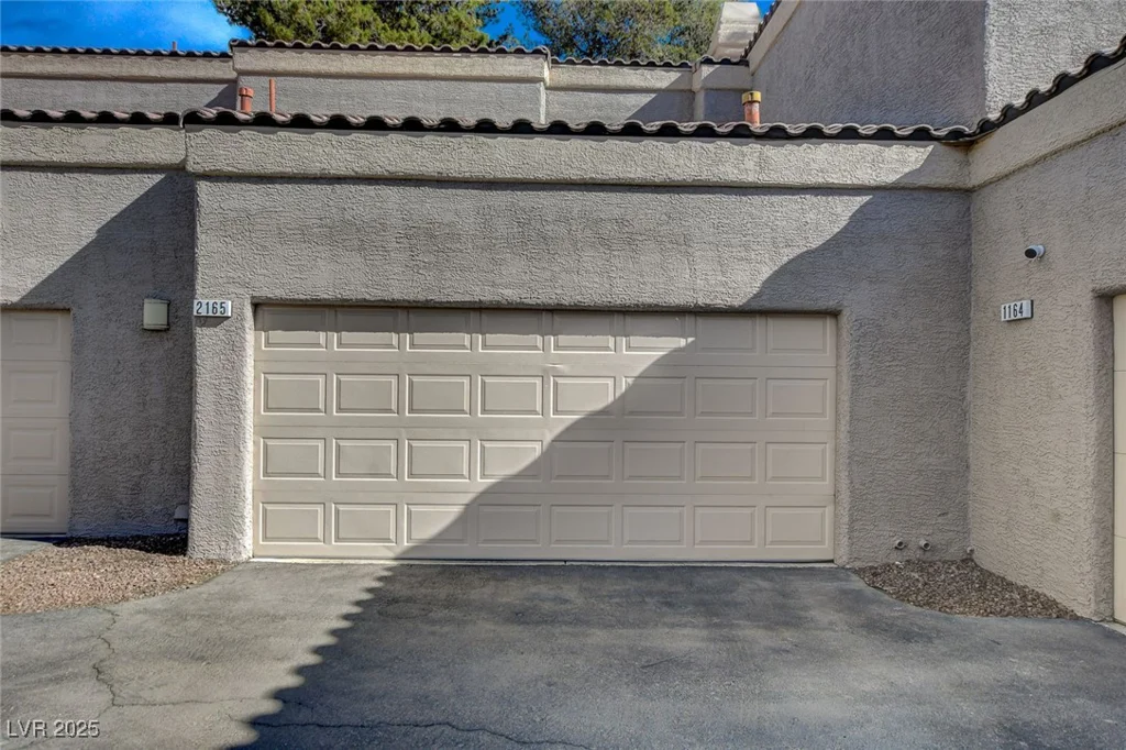 5250 Rainbow, Las Vegas, NV 89118