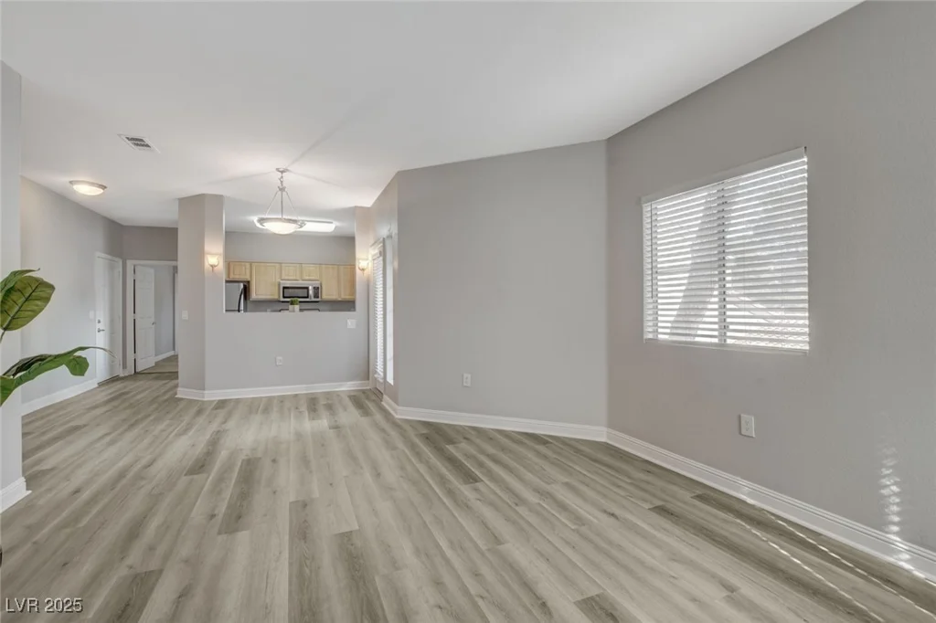 5250 Rainbow, Las Vegas, NV 89118